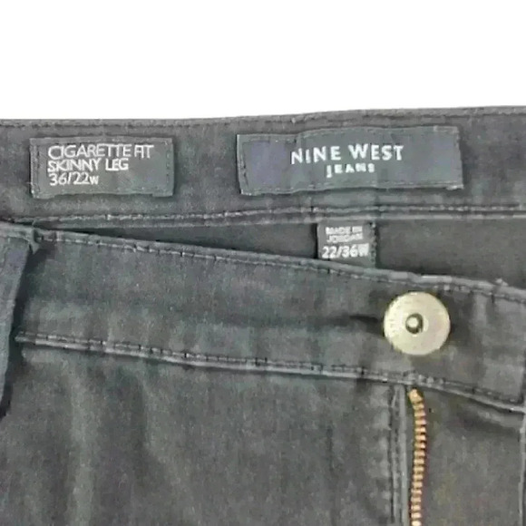Nine West Women's Jeans Size 36/22 W Cigarette Fit - Picture 3 of 5